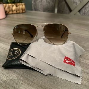 Ray Ban Unisex Polarized Sunglasses Aviator Classic